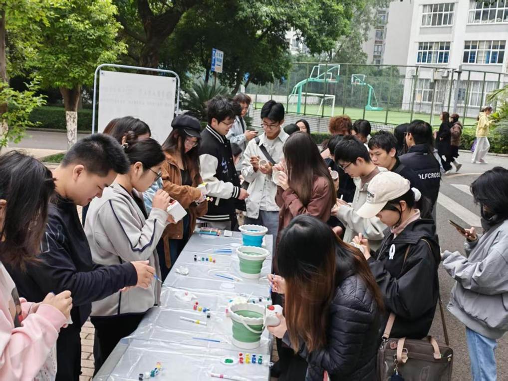 a32212b747a08055cfed53fd6b7f301d